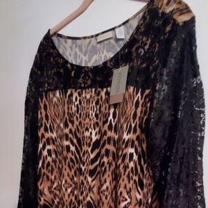 Chicos animals print lace top Sz 2. NWT